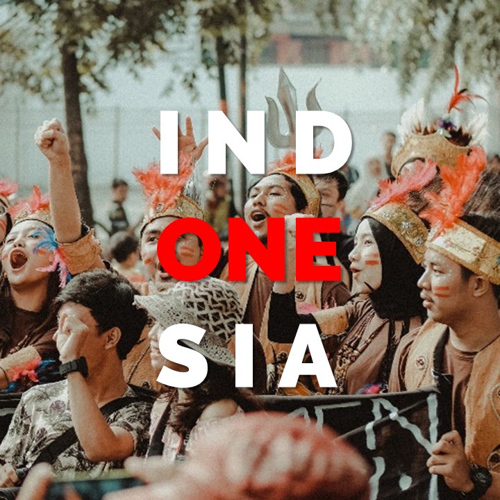 Kami menggoyangkan langit
.
Menggempakan darat dan menggelorakan samudera
.
Agar tidak jadi bangsa yang hidup hanya dari 2 ½ sen sehari
.
Bangsa yang kerja keras
.
Bukan bangsa tempe, bukan bangsa kuli
.
Bangsa yang rela menderita demi pembelian cita-cita
- Bung Karno