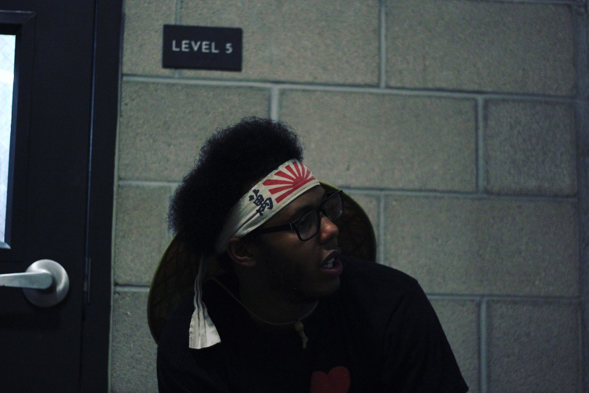 Ray_Lyle's tweet photo. lvl. 五
fuck ya and ya lean and ya limp doe
#vertVertVERT https://t.co/VeDsLHPTLg