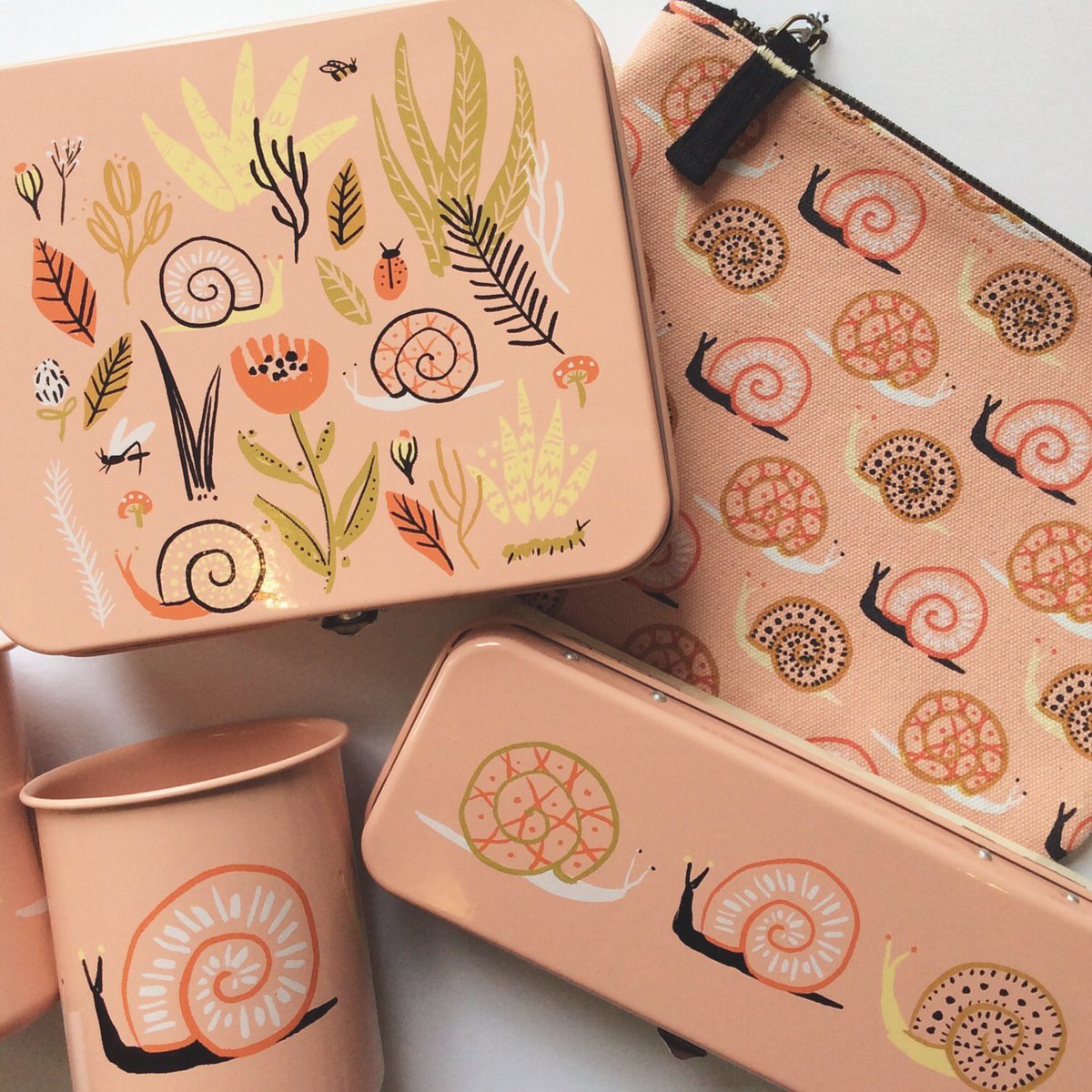 This collection is new to the shop and just too cute!! Perfect for those going back to school and those who appreciate it’s a small world after all... 😉🐌🐌🐌  #backtoschool #cantgetthatsongoutofmyhead