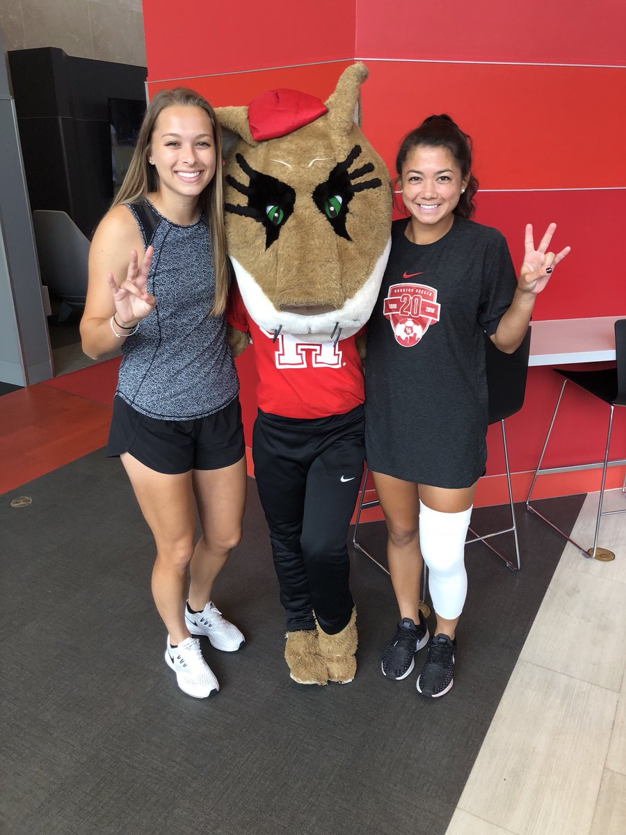 UHNutrition's tweet photo. Shoutout to Sasha, the sassiest cougar in town, for hanging out with us for the Grand Opening of our Cougar Den today! Thank you on behalf of our athletic department! @UHMascots #GoCoogs #HTownHustle #HTownTakeover #CougarDen #Nutrition https://t.co/eXfNSRZV9s