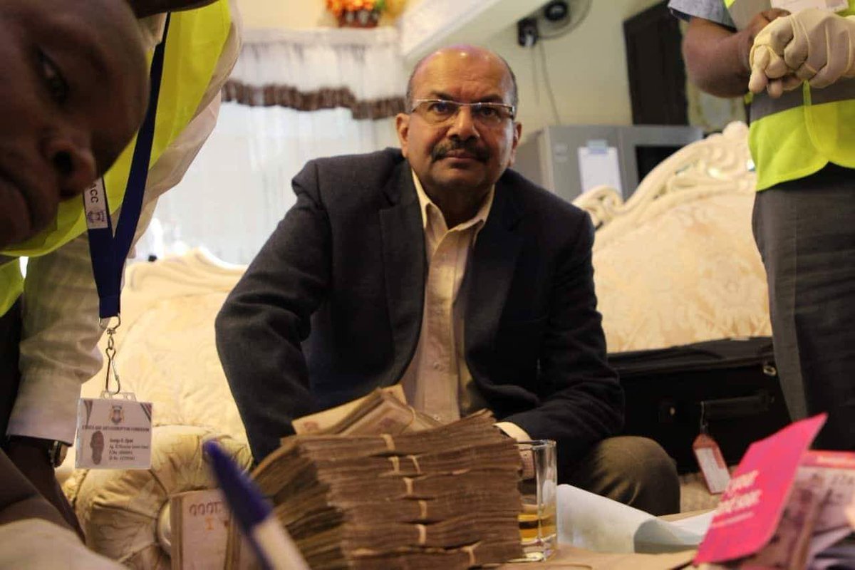 NareOnline's tweet photo. Mombasa EACC detectives arrest business mogul cum tycoon Praful Kumar with sh5m cash for bribing Governor Sonko at his Kanamai residence.The businessman wanted an approval of a hotel in Gigiri. https://t.co/SBBiLNaAsm