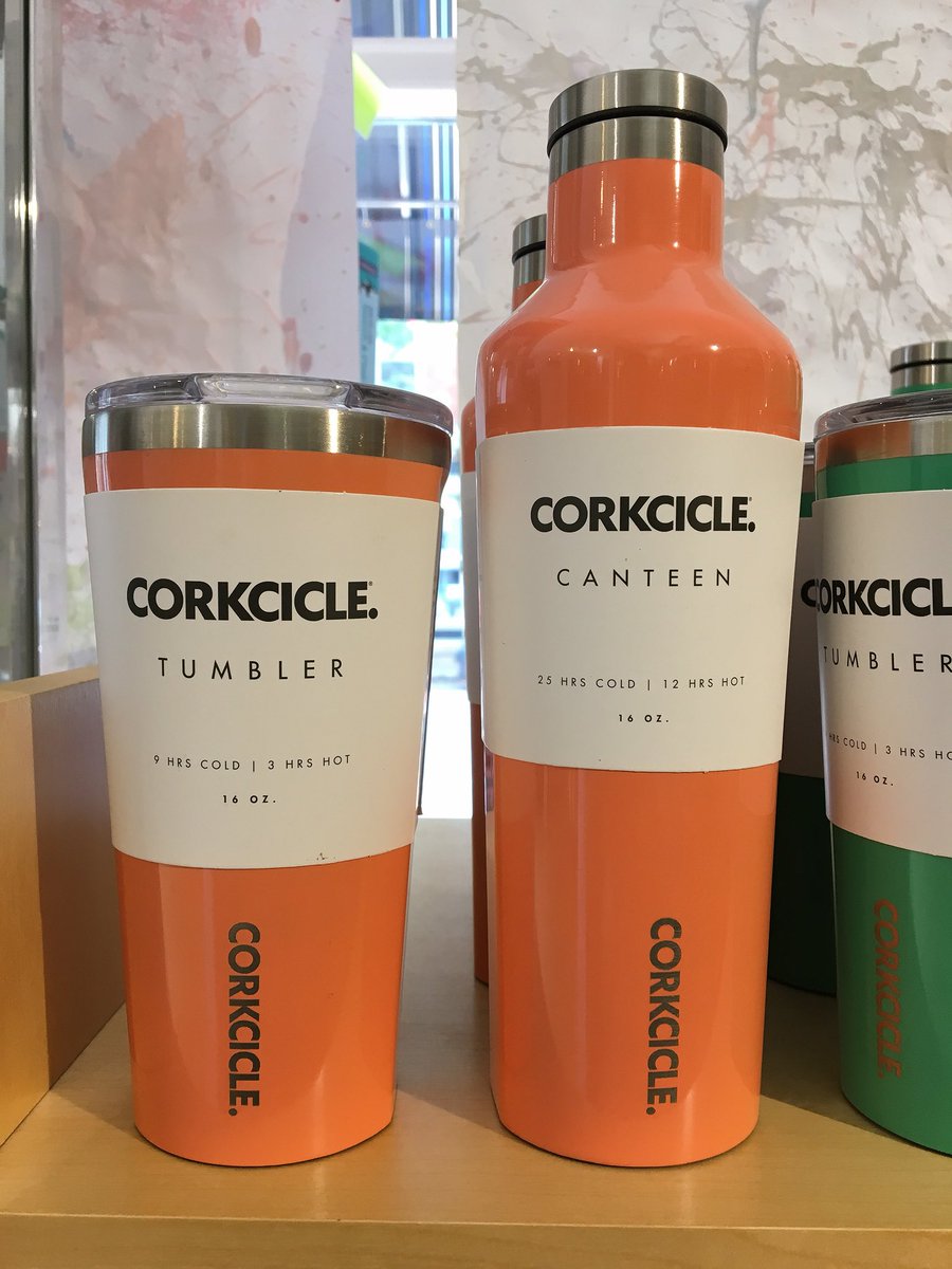 puredesignCNG's tweet photo. #FunFact: Our Corkicle canteens and tumblers will each hold more than half a bottle of wine. Perfect for a lake day. #myFLXtbex https://t.co/EOjZbbGZaM