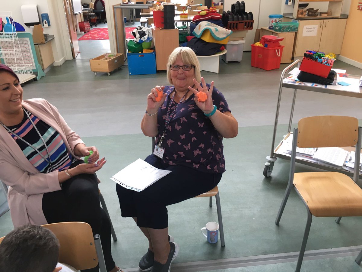 ManorParkSch's tweet photo. Great first day. Positive vibe and looking forward to the year ahead. We even had time for some play. #wellbeingforall #newyearnewwaysofworking https://t.co/AFw3sJFe2Q