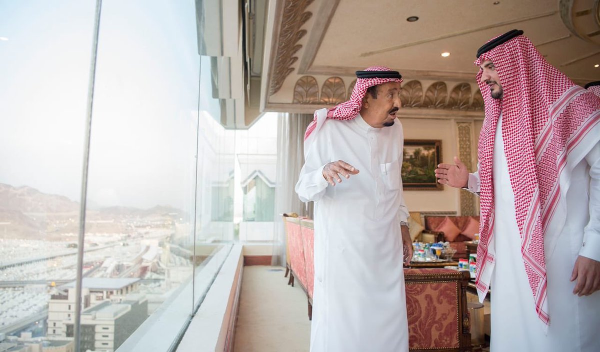 ajlnews's tweet photo. خادم الحرمين الشريفين يشرف على راحة حجاج بيت الله الحرام
:
https://t.co/uXY0WZ8aB7
:
#دعاء_يوم_عرفة
#العالم_في_قلب_المملكة

- https://t.co/1ctm3R8l7Y