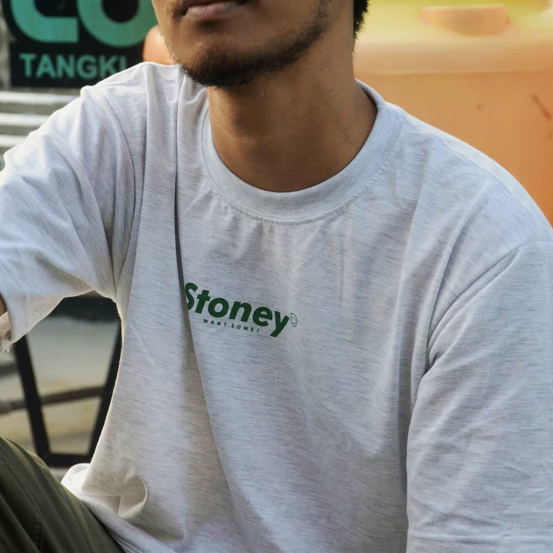 stoney_mob's tweet image. Stoney Basic tees (white misty) still available! Size: M, L, XL, XXL

Order by DM / chat LINE@ (see bio).

#stoney #stoneymob #basictees #basic #tees #kaos #stonedwear #streetwear #misty #green #smile