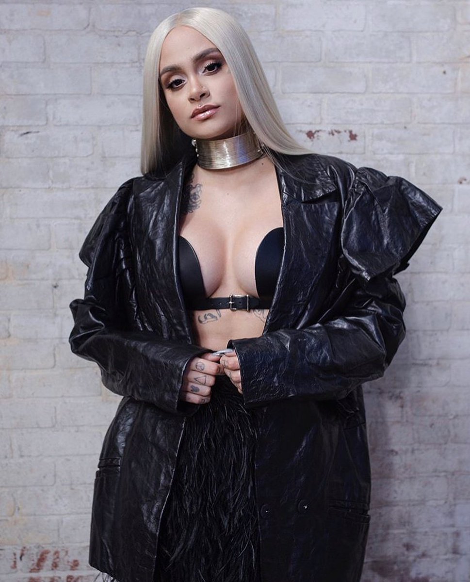 grantsdealer's tweet image. LETS TALK ABOUT HOW BEAUTIFUL U WERE 
#RingMusicVideo