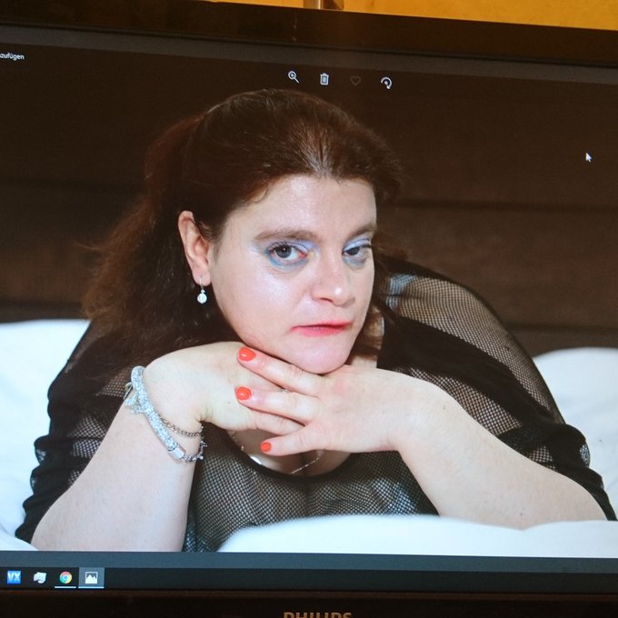 Huhu, noch bis 21 Uhr online. Besuche mich im Chat und lass uns Spa&szlig; haben. https://t.co/jxC5IXGqSo <a href="/tag/chat"class="tags"><span>#chat</span></a><a href="/tag/webcamgirl"class="tags"><span>#webcamgirl</span></a><a href="/tag/camgirl"class="tags"><span>#camgirl</span></a><a href="/tag/milf"class="tags"><span>#milf</span></a><a href="/tag/erotik"class="tags"><span>#erotik</span></a><a href="/tag/chatten"class="tags"><span>#chatten</span></a>