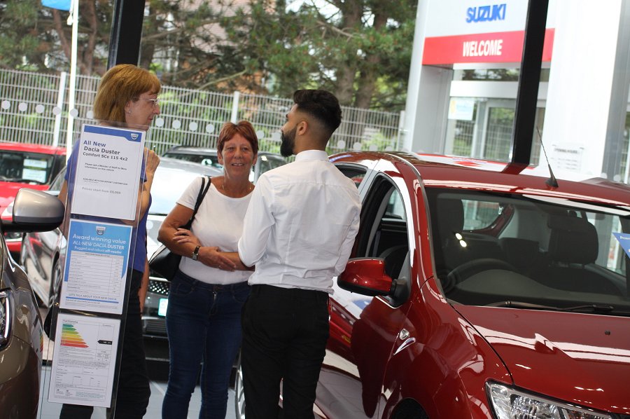 SuttonParkGroup's tweet photo. Did you come to our Perry Barr Renault Secret Sale event? Here are some of the highlights...
Even the dog felt at home! @BrumHour @brummiesnet #BizHour https://t.co/8viyo3ebkZ