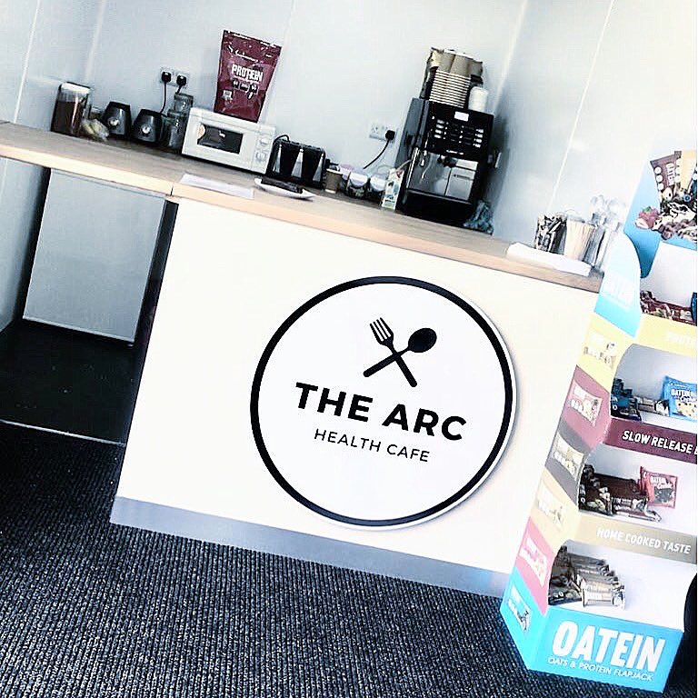 ArcHealthCafe's tweet photo. Happy Monday!! 🙌🏽 Start the week off right ✅ 

Come visit us @AOFT_GYM to try our latest sweet treats, protein shakes, smoothies and hot drinks ☕️ 

#mondaymotivation #mondaymood #healthyfood #eatclean #foodie #coffeetime☕ #proteinshake https://t.co/CY2DTQGx7d