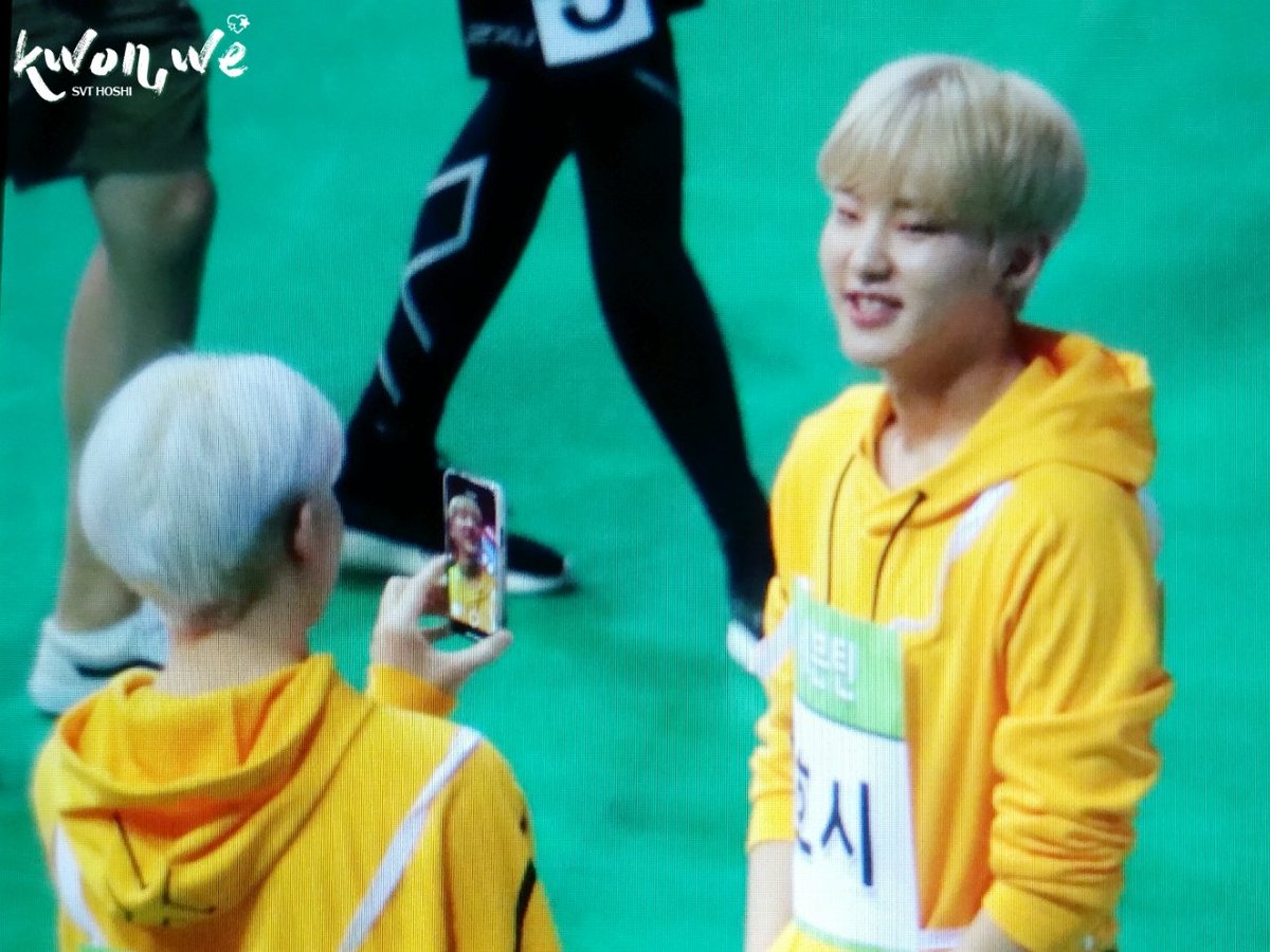 JIHOON'S FACE BEHIND THE CAMERA IS SO PRECIOUS Y'ALL CAN CALL ME DELULU I DON'T CARE ANYMORE