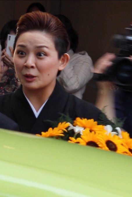 宝塚 花組 天真みちる 宝塚大劇場千秋楽まとめ 卒業は涙と笑いにあふれる まとめダネ