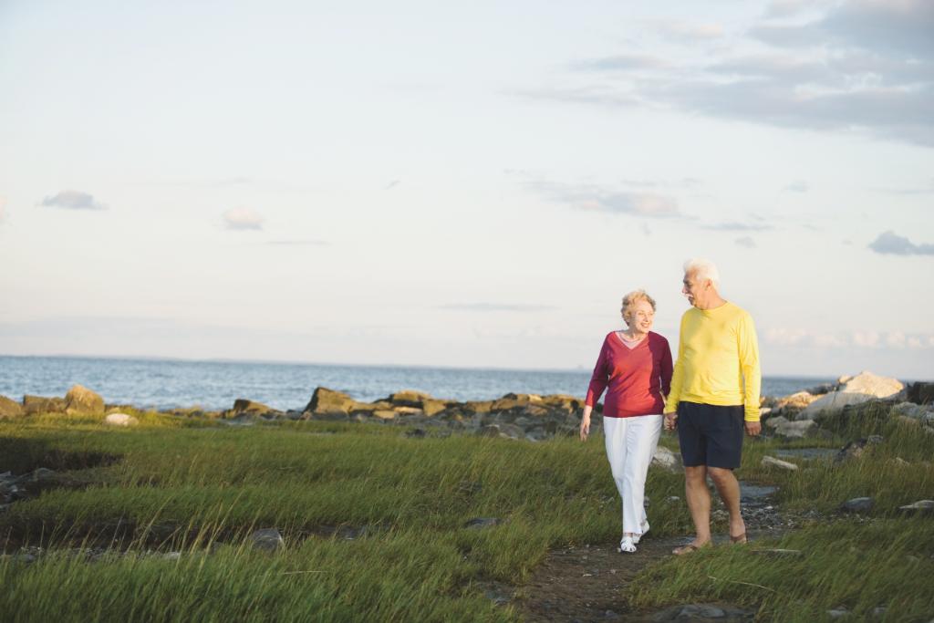 stephealthy's tweet photo. Did you know a small amount of #exercise like walking can help improve your health and happiness? Enjoy the summer evenings with a stroll after dinner.
#stephealthy #RallyHealth
https://t.co/vfowxvlsL8 https://t.co/HhMO9AMdDB