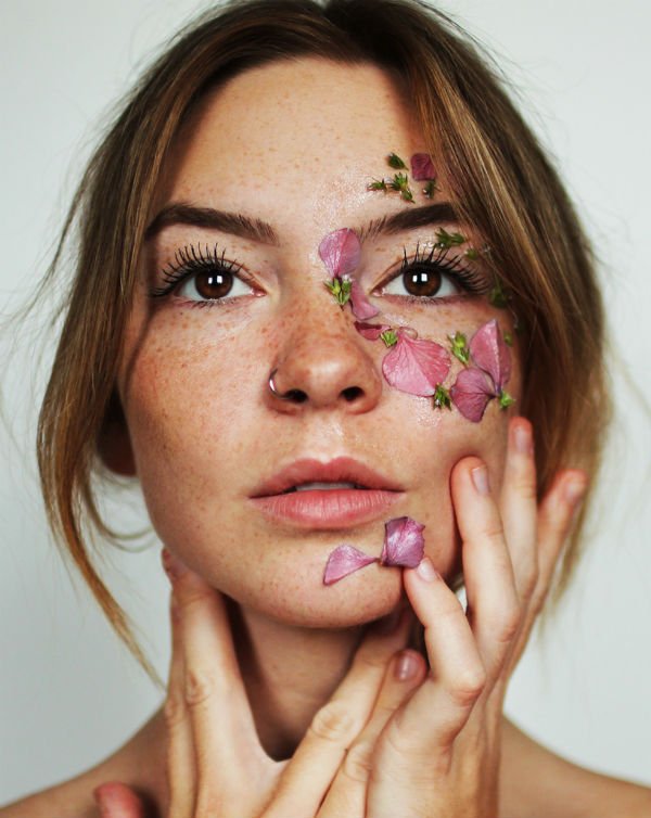 beautie's tweet photo. Get ready to VOTE for the best Overall Skincare Product in the #beautawards18 #skincare @Avene_UKI @KiehlsUKI @LancomeUK @clarins_uk @LOCCITANE_IRE @UriageIreland @moogoocows https://t.co/yFxgvbT6sx https://t.co/rAV925SxhX https://t.co/mJfWyiQ0mW