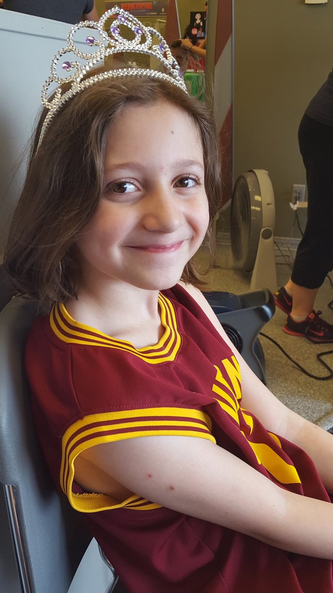 RealDMBFan's tweet image. My 11 year old daughter struggles with anxiety and panic attacks. Now she's stopped eating. We're in counseling but is very scary for me to watch as a father. I'm hoping that she gets the chance to meet you soon. You're her hero!