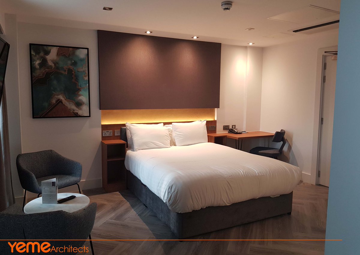 YemeArchitects's tweet photo. Fantastic to see a few quirky angles 'animate' the space in our latest hotel bedroom designs in London. Carefully selected lighting, finishes, and spatial layouts help too.

#design #interiordesign #architecture #funkyarchitects #hoteldesign #yemearchitects #madeinbradford #UK https://t.co/n9uHvu2frY