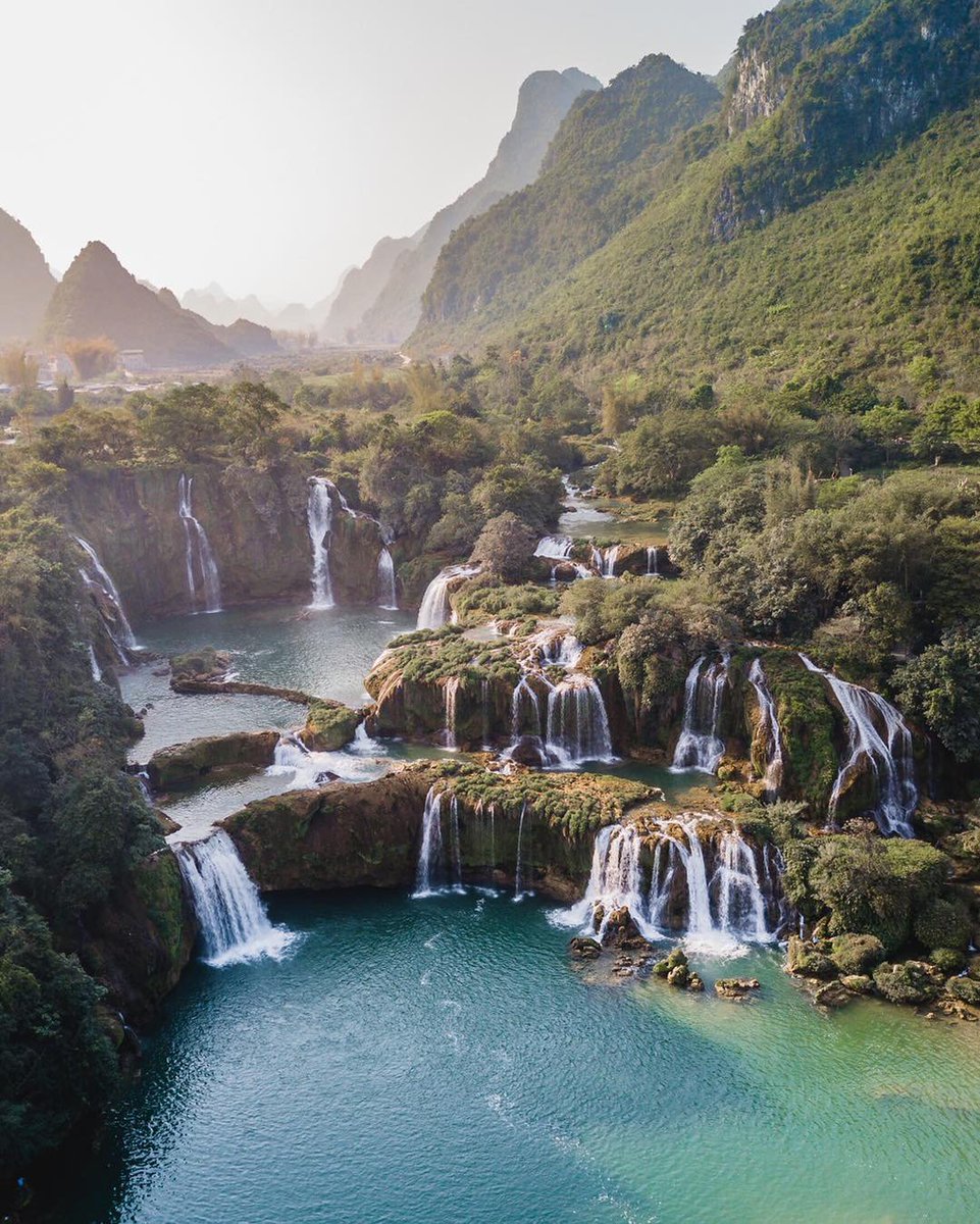 earthescope's tweet photo. Ban Gioc, Vietnam 🇻🇳 | Photography by Brayden Denhall https://t.co/63K6kWi8Pk