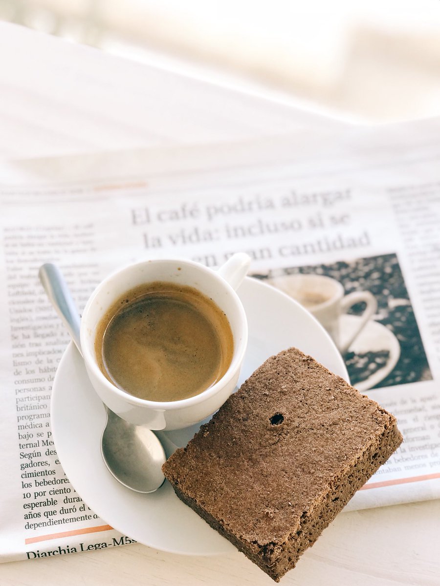 TandeliCafe's tweet photo. ¡Buen día! ¡Buen Lunes! ¡Buen café! Te esperamos en @TandeliCafe ☕️ Hidalgos 535 esquina Leyenda Patria  #CafeTandeli #CoffeeLife https://t.co/TrjtAGCpeB