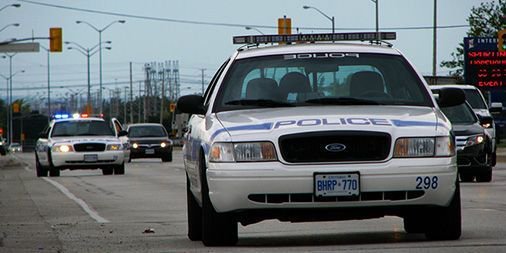 PoliceOne's tweet photo. How to stay safe before, during and after a pursuit https://t.co/ZRs4LziWKZ https://t.co/9h0upSGVm1
