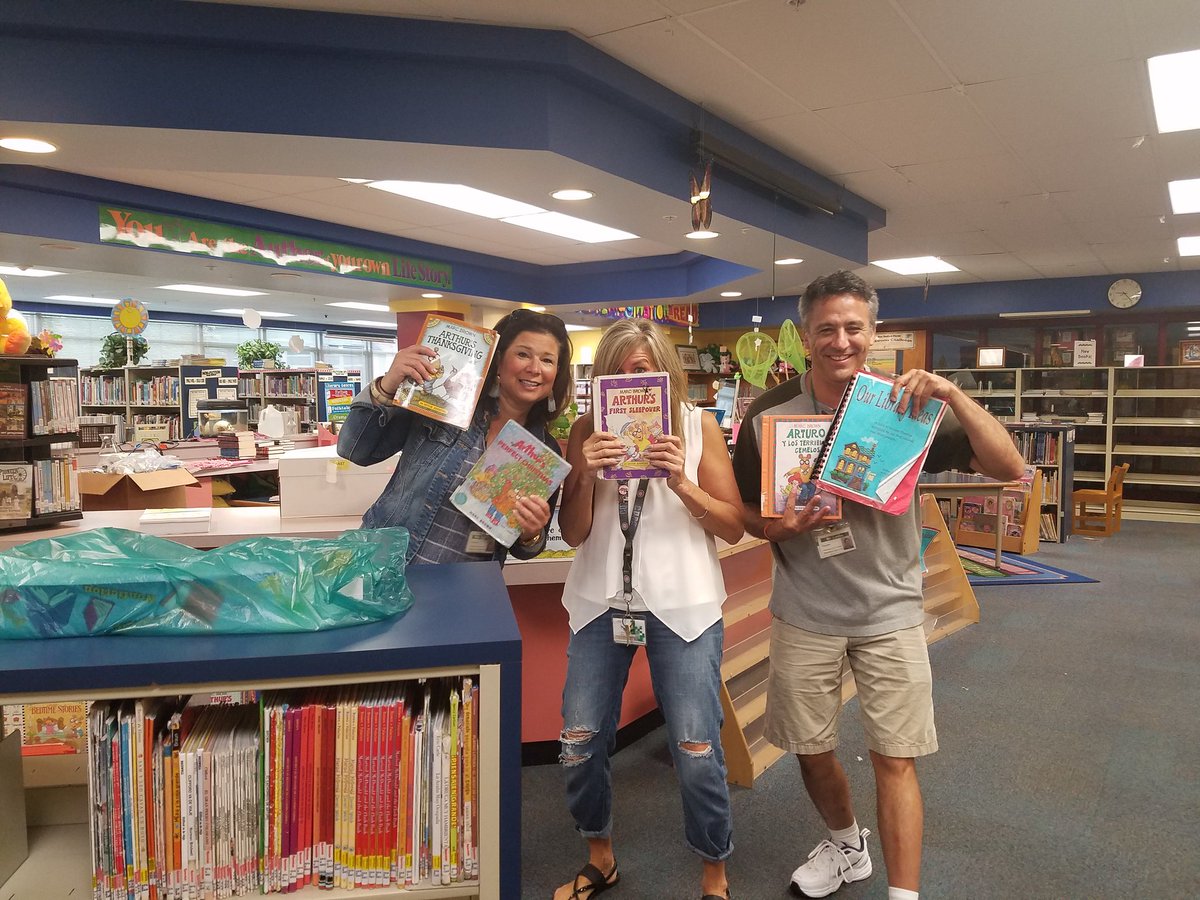 WendyPitt5's tweet photo. #ElemEastPride https://t.co/xuBqKJAOv7