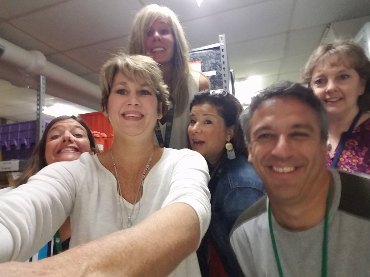 WendyPitt5's tweet photo. #ElemEastPride https://t.co/R0ES5OSRMO