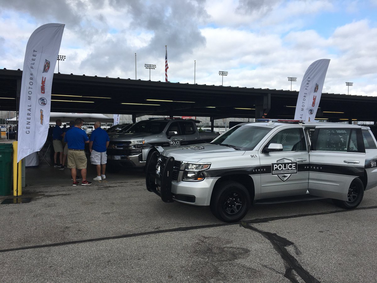 kerrindustries's tweet photo. The Kerr team is out in full force this morning at the @PoliceFleetMgr Police Fleet Expo, Ride &amp; Drive event. Stop by and chat with one of our upfitting specialists in the GM booth from 10-3. #policefleetexpo #policevehicles #policeupfitters #copcars https://t.co/w0TajiKIgQ