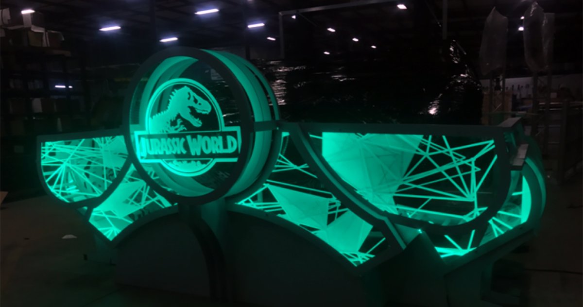 DatronCNC's tweet photo. General Scenery, Inc. made this amazing display w/ DATRON Acrylic Tools. LEARN MORE: https://t.co/eXNJ55XbV1

#datron #datroncnc #datrontools #acrylictools #millingacrylic #engravingacrylic #machiningacraylic #machiningplastic #millingplastic #highspeedmachining #highspeedmilling https://t.co/4qsxTuTTgI