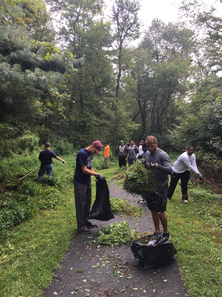 Dutchmen taking the day off to do some community service at Swatara state park!!!