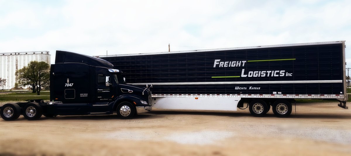flitrans's tweet photo. Hustle until your haters ask if youβre hiring. https://t.co/8KF18K8d3S #MondayMotivation #trucking #TeamFLI #drivers #truckingjobs #hiringnow #eastboundanddown https://t.co/hGKzZBUYMs