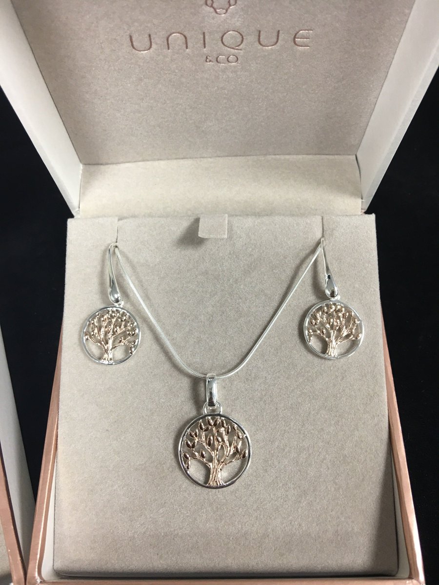 Unique & Co. tweet media