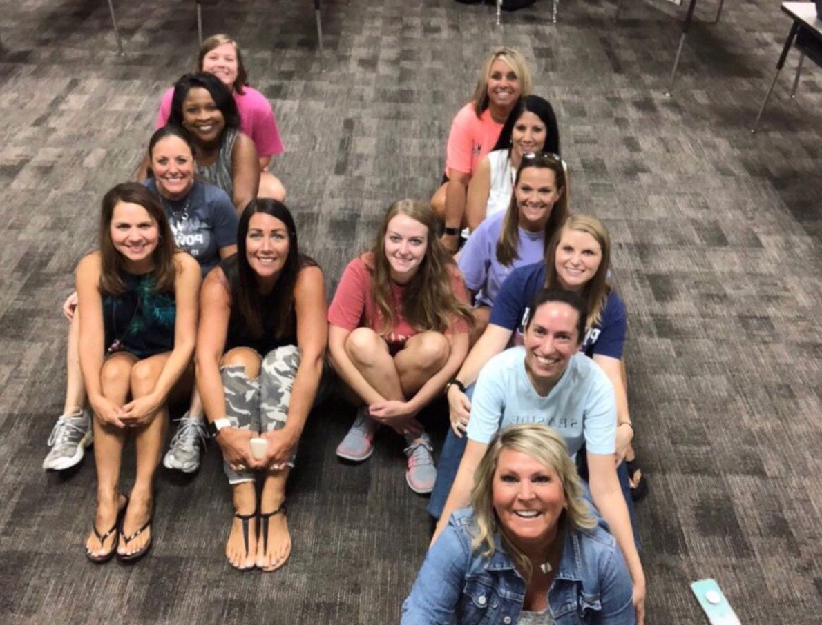 CampbellsKiddos's tweet photo. The most fun we’ve ever had doing a team ice-breaker! ❤️😂 Thanks @WarnerCFISD (Can only tag up to 10 people sorry @mishelle_carter @Bone_4th ) https://t.co/bO3PL97SFc