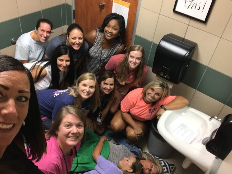 CampbellsKiddos's tweet photo. The most fun we’ve ever had doing a team ice-breaker! ❤️😂 Thanks @WarnerCFISD (Can only tag up to 10 people sorry @mishelle_carter @Bone_4th ) https://t.co/bO3PL97SFc