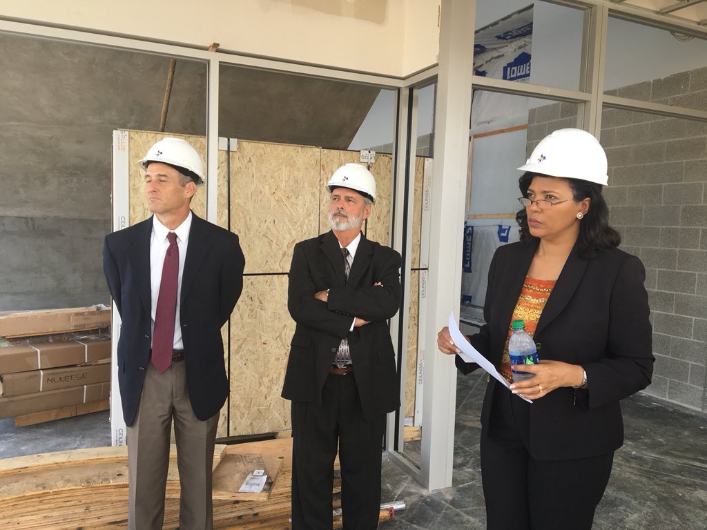 LA_Regents's tweet photo. Hard hat time. Commissioner @KimHunterReed next stop - @McNeese Health and Human Performance facility. #capitaloutlay #lalege #CommissionersTour #ReedOnTheRoad https://t.co/BJYhKRNTSB