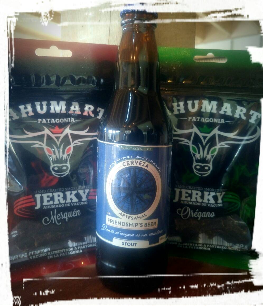 Ahumart's tweet photo. Tenemos la nueva Stout de Friendships Beer, de Puerto Aysén. A $4900 con un Jerky hasta agotar stock!

Despensa AhumArt 
Ignacio Serrano 133, Coyhaique https://t.co/9tWGtZZl9n