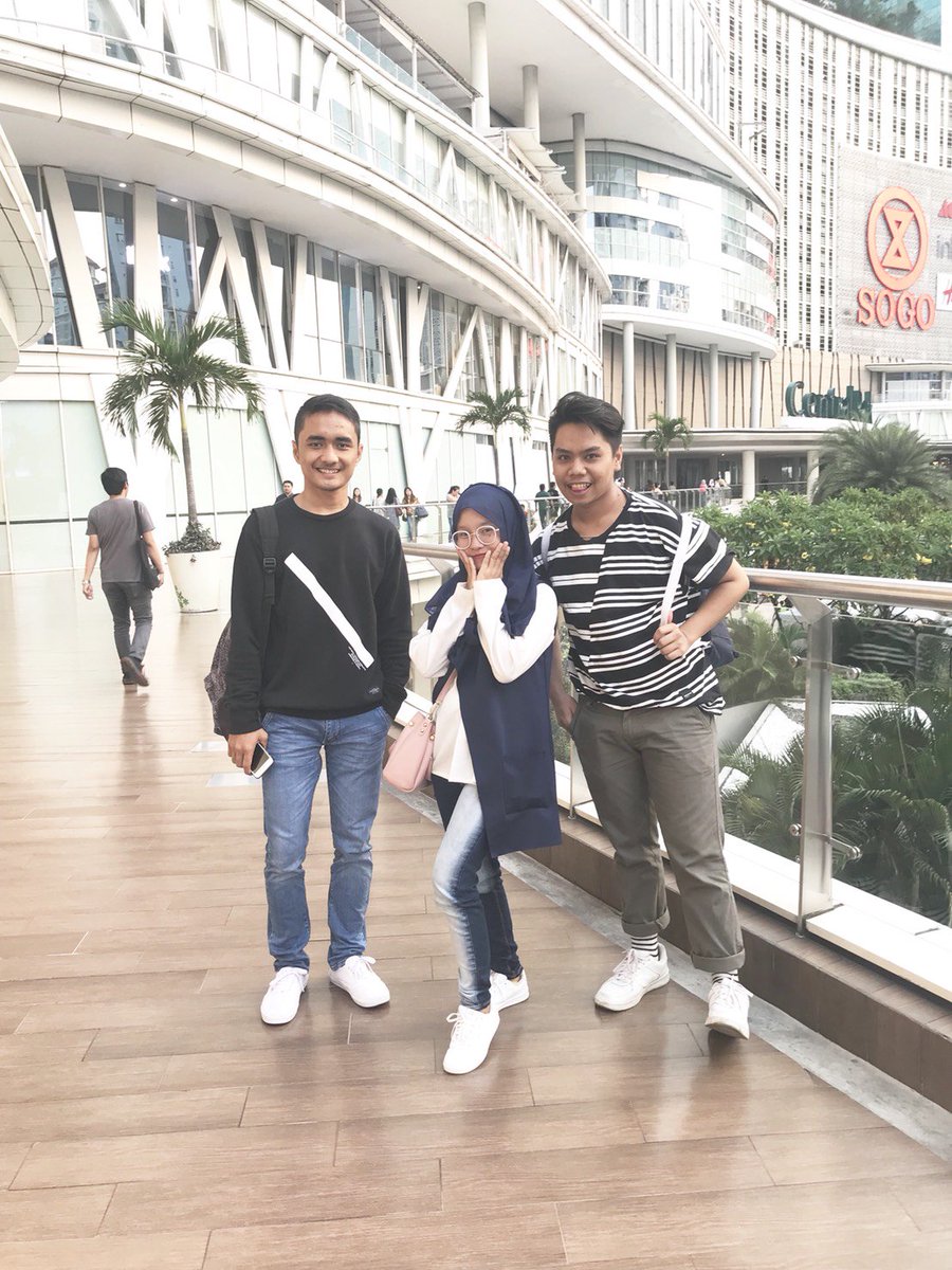 echakecil1's tweet photo. iya pendek, gpp dong😎 https://t.co/SQ7lxrmDPf