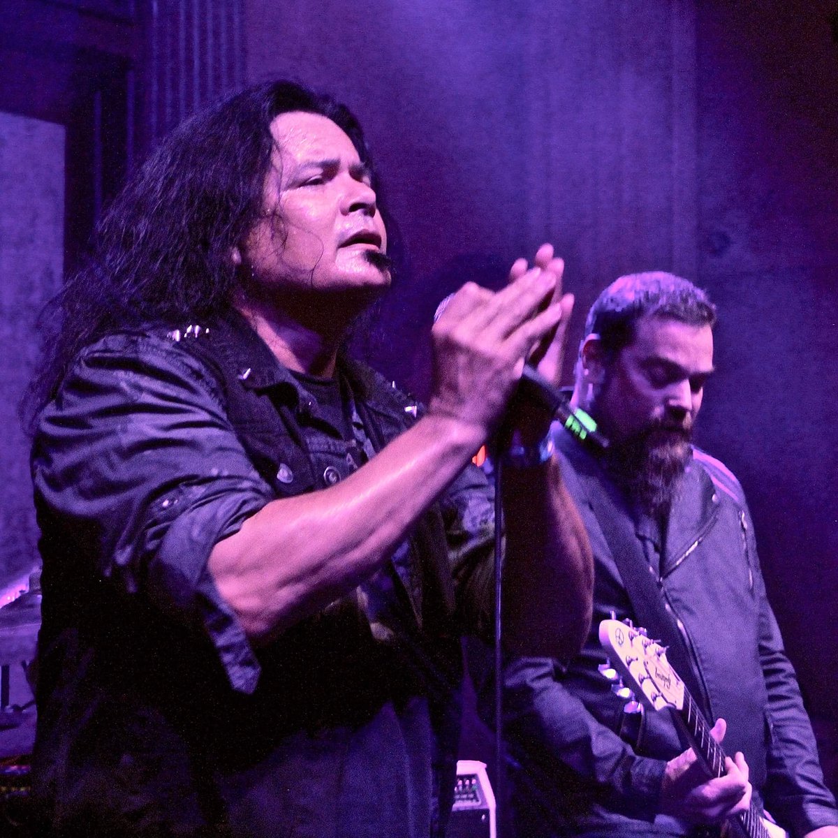 HERETICMetal2's tweet photo. Julian-Singer Heretic with Brian Korban https://t.co/y1AIx6UWnV