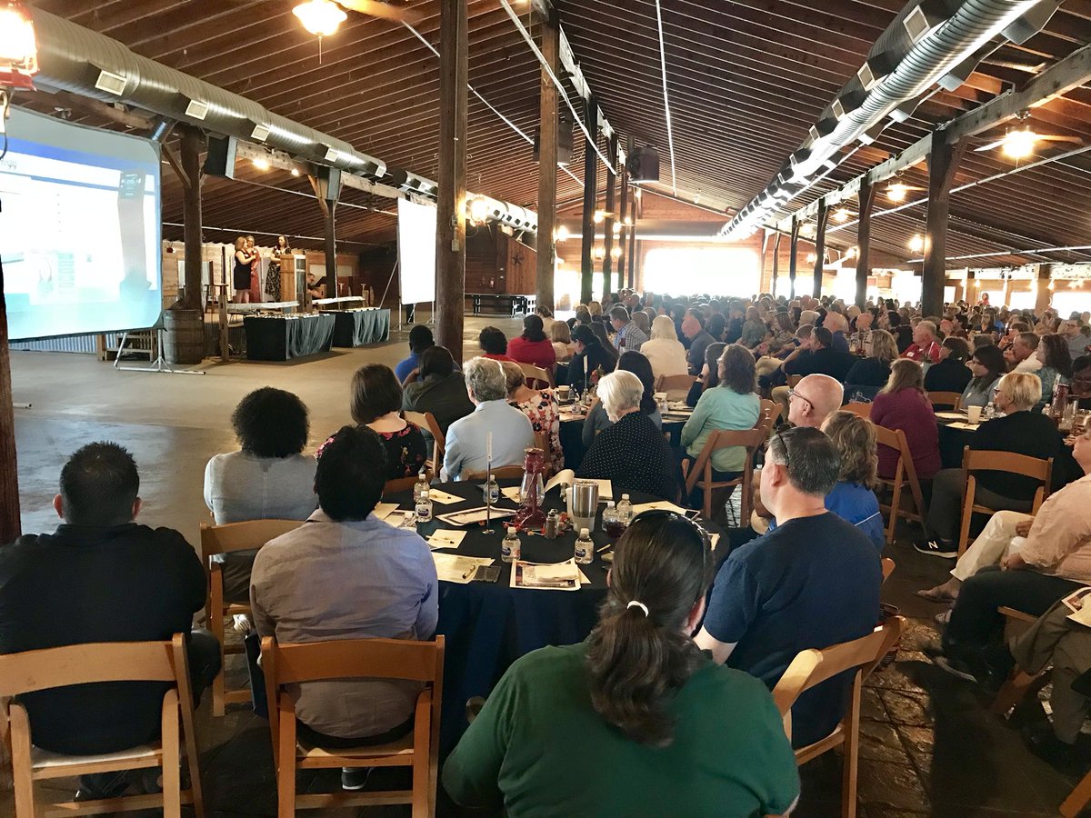 nctclions's tweet photo. Over 400 faculty and staff members of NCTC are gathered at Circle R Ranch for Convocation today! #NCTCStaff #NCTCFaculty #NCTCConvocation https://t.co/bazdG7AoeG