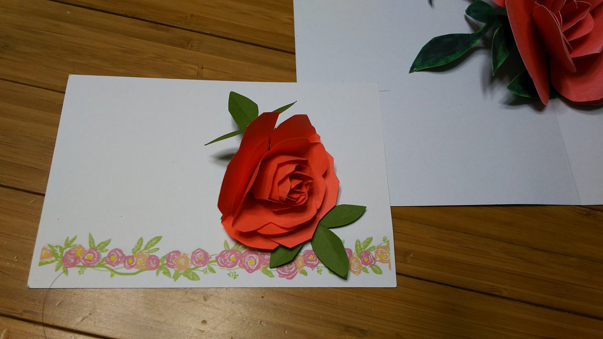 クーさん ミニ薔薇 これは色画用紙で作りました 飛び出すカード バラ