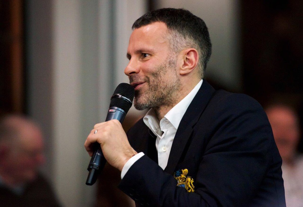 hotelfootballuk's tweet photo. COMPETITION TIME! Retweet and follow @hotelfootballuk for your chance to #win 2 x spaces at our #MUFC vs Tottenham pre-match hospitality, with Hotel Football co-owner and Class of 92 legend Ryan Giggs (match tickets not included). Winner will be announced Friday - good luck! ⚽️ https://t.co/5MN2DnpYyD