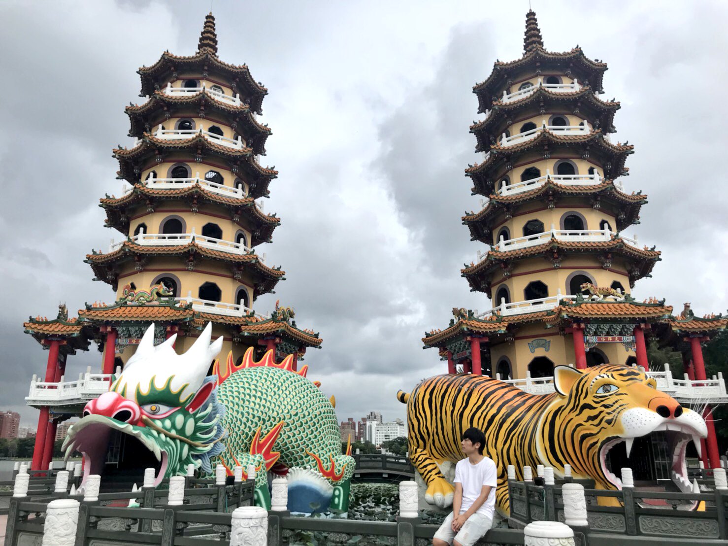 李文民on Twitter 臺灣 台灣 高雄 高雄市 高雄景點 高雄旅行 左營 左營區 左營蓮池潭 高雄左營 高雄市左營區 高雄左營區 左營景點