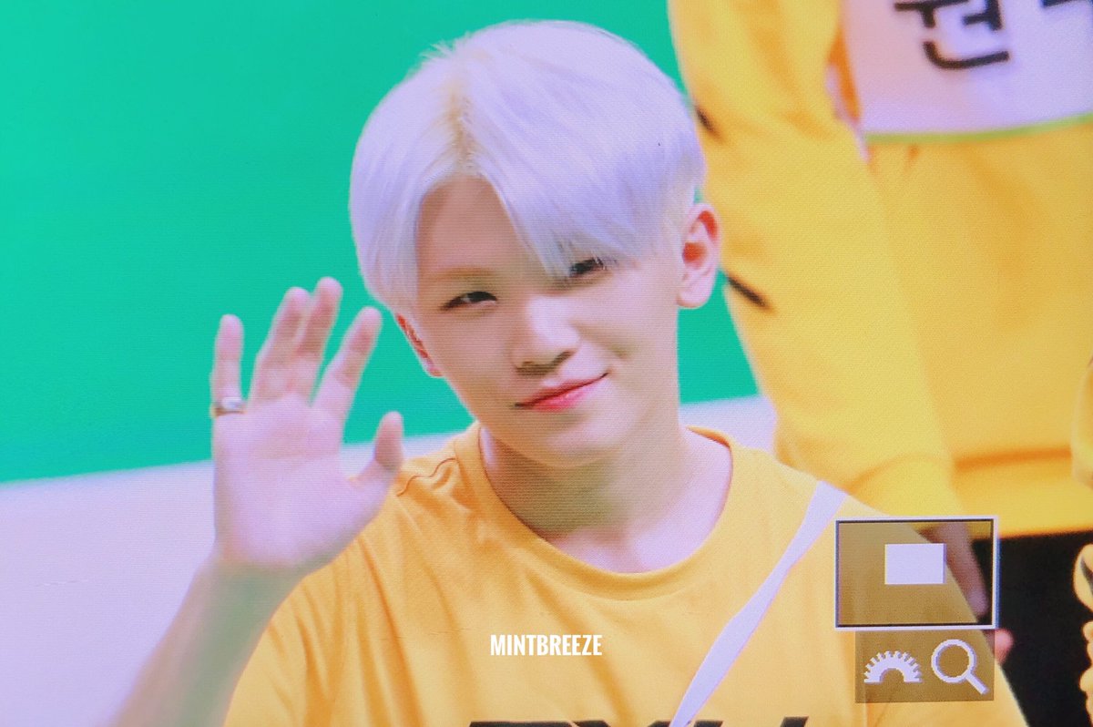 mintbreeze_wz's tweet photo. 180820 아육대 우리 지훈이는 사랑둥이가 맞지ㅠ______ㅠ💛💛💛💛💛💛 #세븐틴 #우지 #밥잘남 https://t.co/uDnxVT0T3O