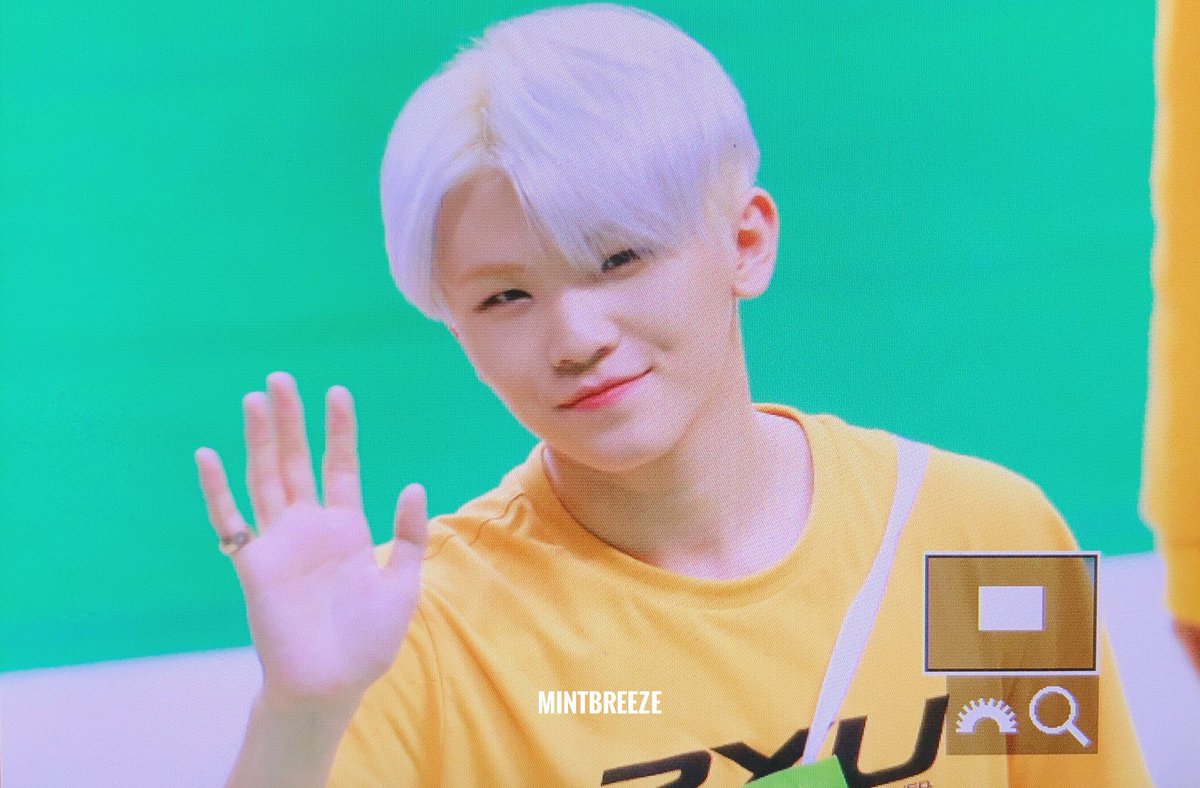 mintbreeze_wz's tweet photo. 180820 아육대 우리 지훈이는 사랑둥이가 맞지ㅠ______ㅠ💛💛💛💛💛💛 #세븐틴 #우지 #밥잘남 https://t.co/uDnxVT0T3O