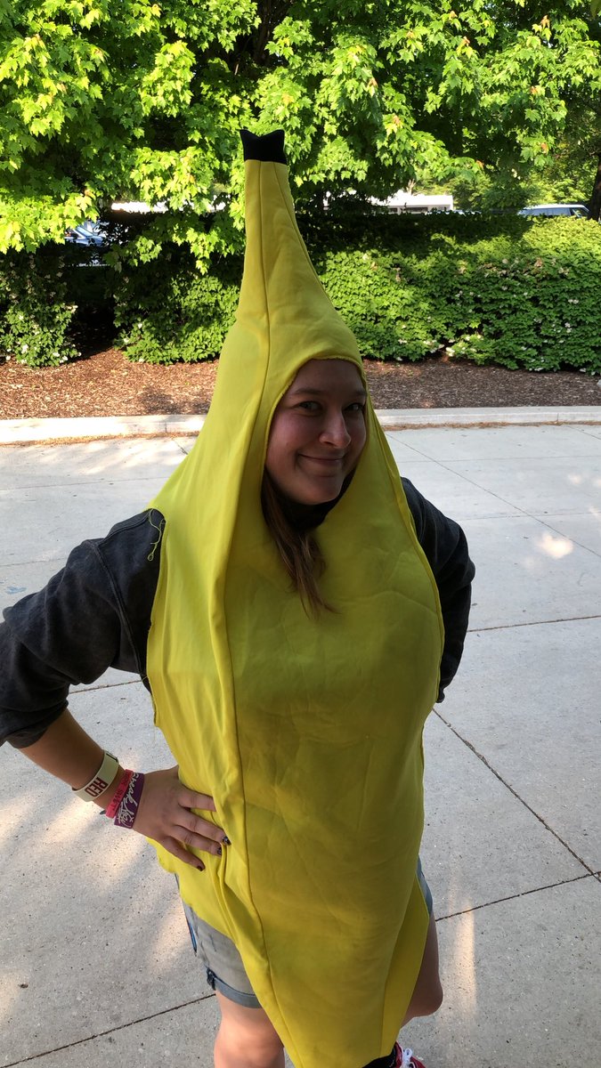 taynevs's tweet photo. 5 days until banana girl gets to see @taylorswift13 again AND IN NASHVILLE 💜💜💜 @taylornation13 #reputationStadiumTour #reputationNashville #bananagirltakesnashville https://t.co/HrwxmswHWq