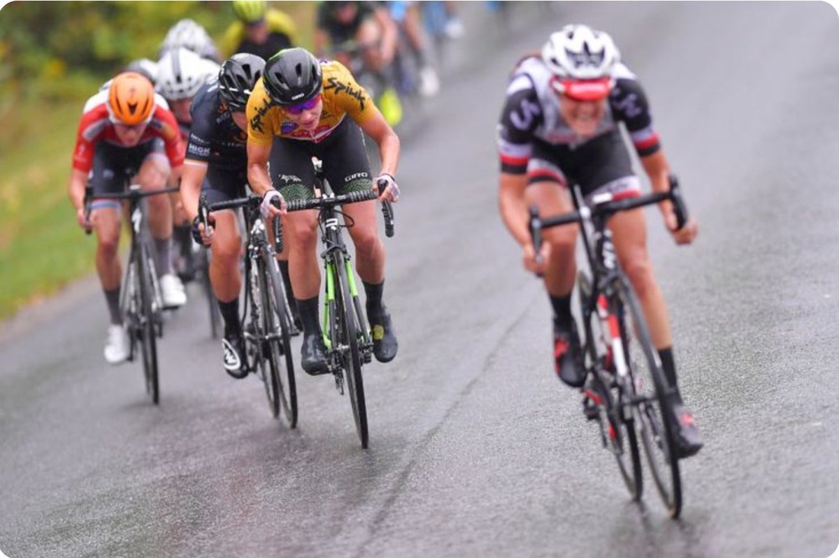 SupporterVos's tweet photo. The art of defending a GC lead: @marianne_vos covering every attack on the final of a rainy #LTON18 stage 2 #UCIWWT https://t.co/aajcz11YTH