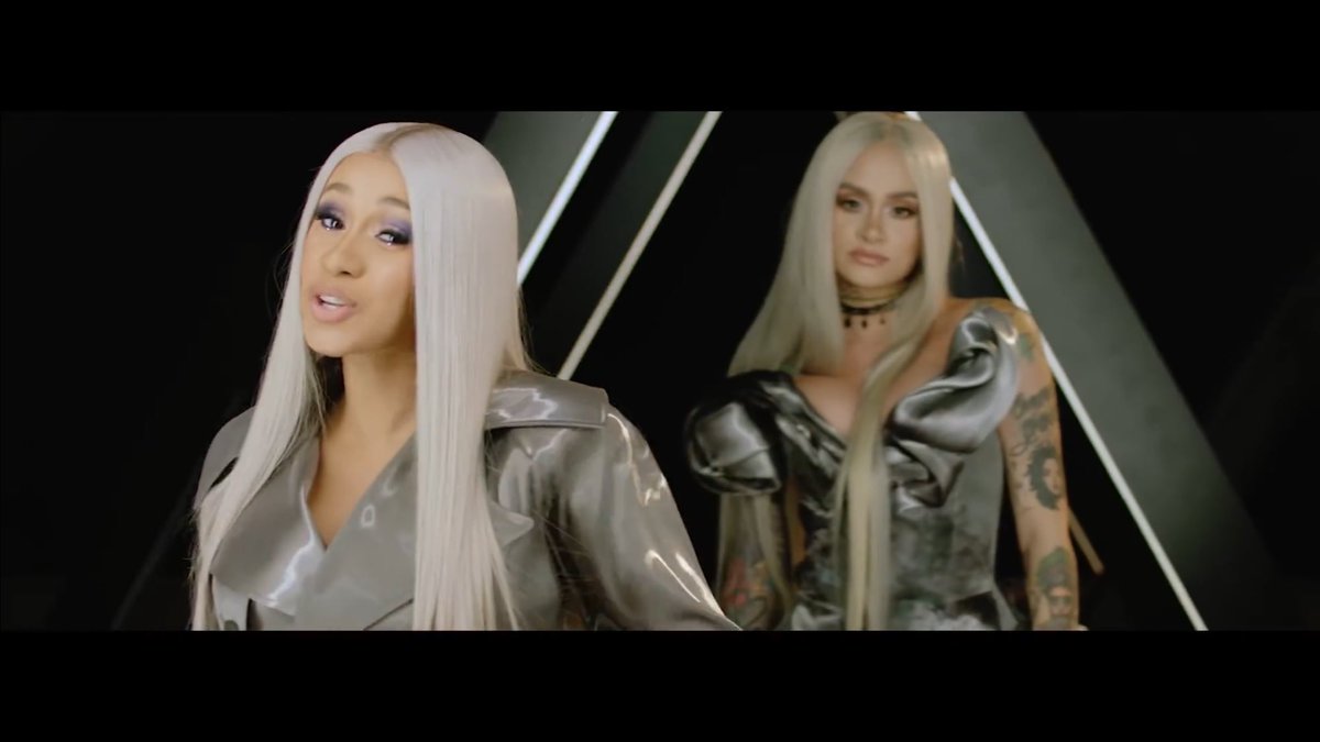 EveLoveMusic's tweet image. Yes, @iamcardib &amp;amp; @Kehlani are serving some looks in the #RingMusicVideo! 🔥🔥🔥