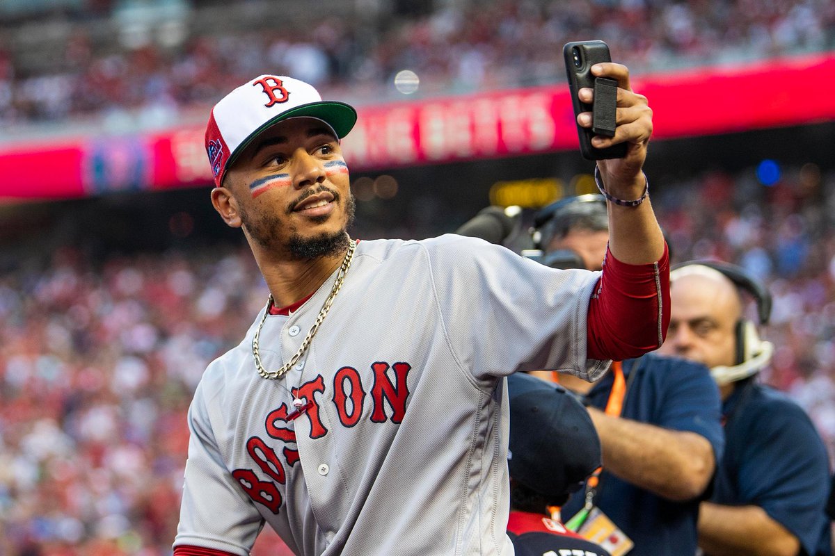 Red Sox (@redsox) on Twitter photo We're feeling generous... So how about another giveaway?!
RT for a chance to win a <a href="/mookiebetts/">Mookie Betts</a> signed ball! #SocialSox We're feeling generous... So how about another giveaway?!
RT for a chance to win a <a href="/mookiebetts/">Mookie Betts</a> signed ball! #SocialSox