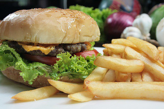 EddiesEdmond's tweet photo. What’s happening, Edmond? Who’s hungry? Enjoy a big burger and fries for just five bucks for #burgerMonday at Eddie’s! #eddiesedmond https://t.co/wRmeL22l1f