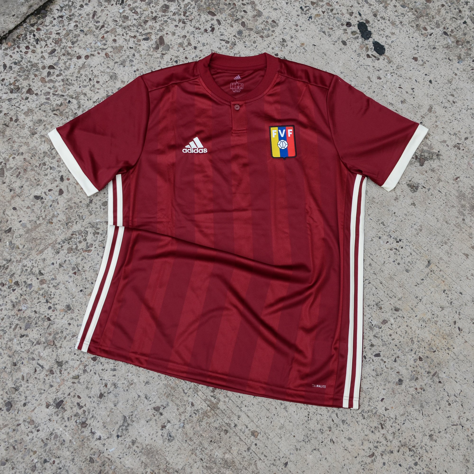 Classic Football Shirts on Twitter: "New in: Current Venezuela 2018-19 home Adidas Available now here - https://t.co/wm9XzeN1pP https://t.co/afz4C3A1k4" Twitter