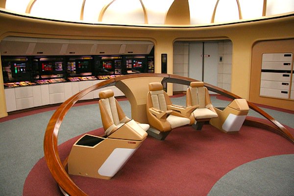 alancross's tweet photo. Captain Picard to the Bridge! https://t.co/3f78qhQTb9 #captainjean-lucpicard #Halloween #PatrickStewart https://t.co/UCX8C3MBqT