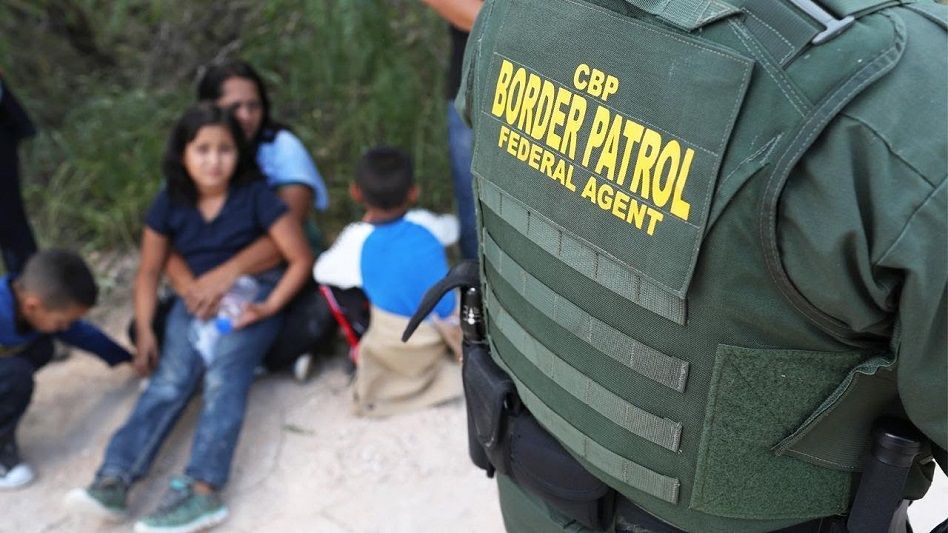 Our partner <a href="/procon_org/">Britannica's ProCon</a> is asking, “Was the #USA Justified in Its Policy of #FamilySeparation at the #USMexico Border?" 🇺🇸 🇲🇽
Read our partner's full article on top 3 #pros &amp; #cons and express your opinion in the #1WorldOnline's poll:
#PollofTheDay
procon.org/headline.php?h…