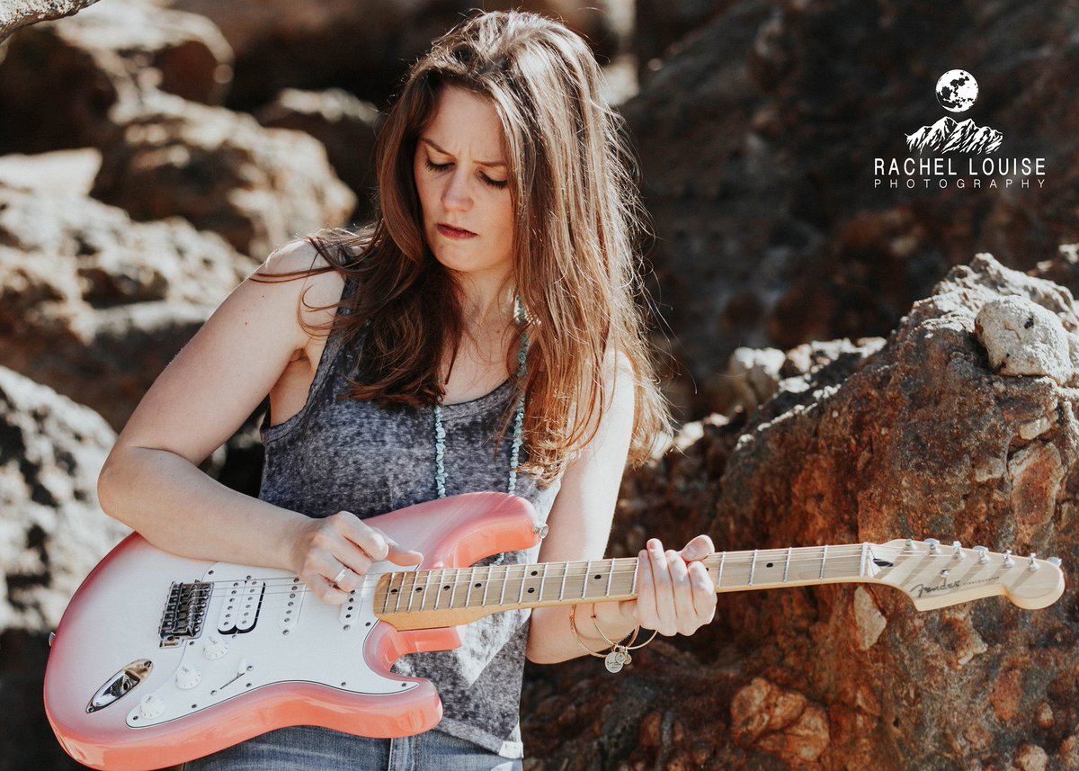 angelaplaysgtr's tweet photo. #Straturday photo by Rachel Louise Photography #guitarist #guitarplayer #musician #photoshoot #musicphotography #stratocaster #strat #fenderguitars #malibu #pointdume @Fender @DaddarioandCo https://t.co/wVMyNhuZbG
